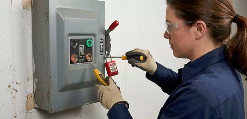 Motion Sensor Light Switch Replacement in Chattanooga